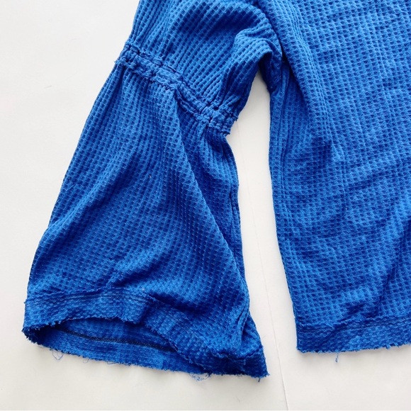 Free People We The Free Royal Blue Thermal Knit Dahlia Oversized Boho Top - Picture 4 of 6